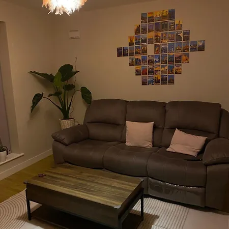 Проживание в семье In Adamstown, Dublin Лукан